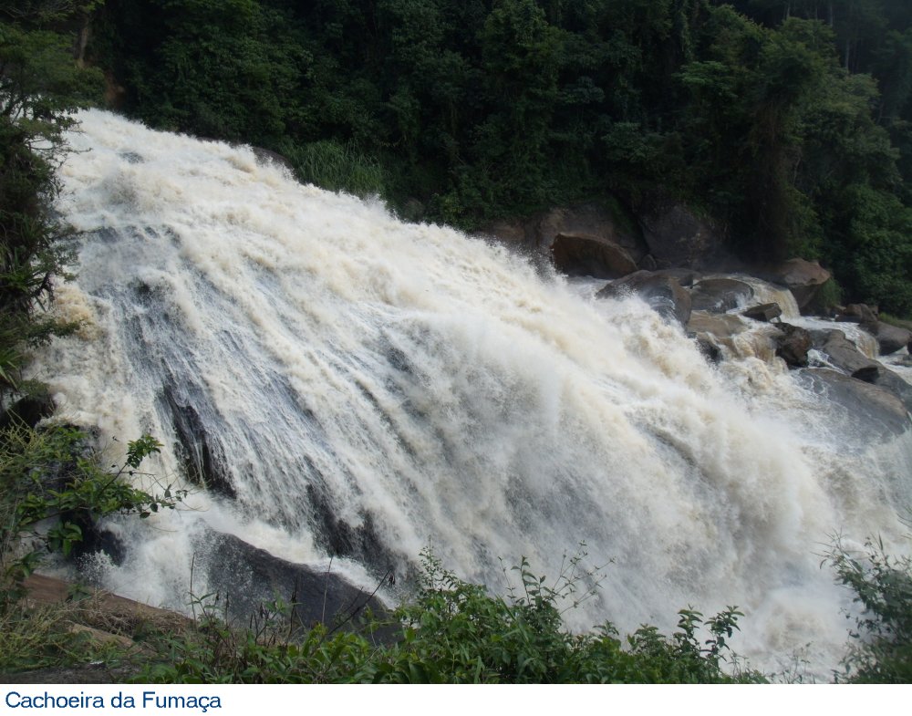 imagem da Cachoeira de Fumaça